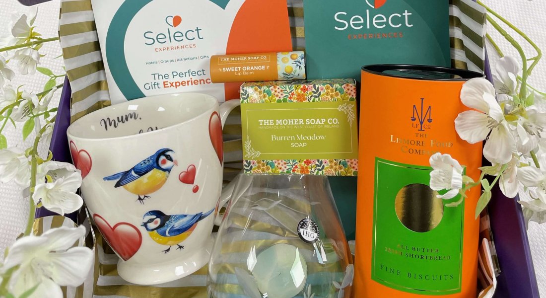 Mothers Day Gift Box with €300 Voucher