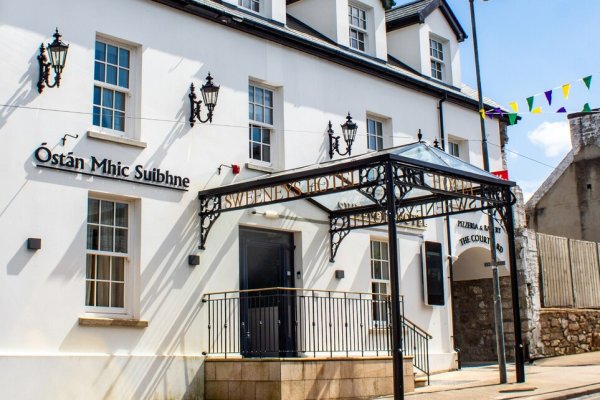 Sweeneys Hotel